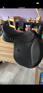 Norton pro 17 inch vzh zadel, Dieren en Toebehoren, Paarden en Pony's | Zadels, Ophalen of Verzenden, Zo goed als nieuw, Dressuur