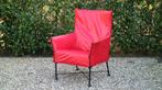 Montis Charly rood leren fauteuil met zwart frame., Huis en Inrichting, Fauteuils, Minder dan 75 cm, Design, Leer, 50 tot 75 cm