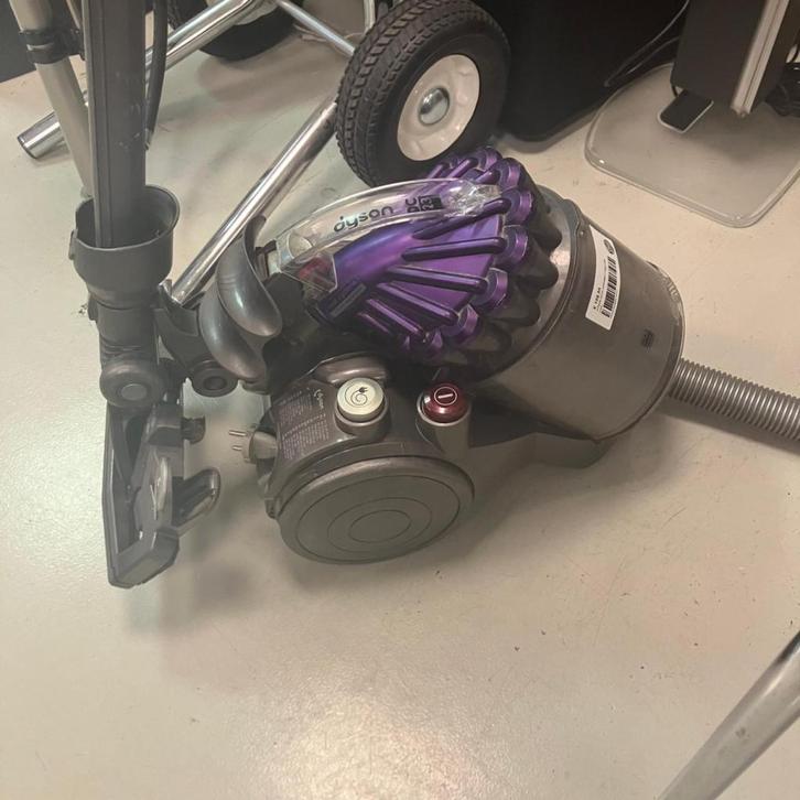 DYSON DC23 stofzuiger | nwpr 299 euro, Witgoed en Apparatuur, Stofzuigers, Zo goed als nieuw