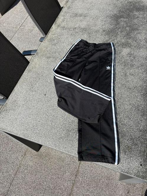 Adidas trainingsbroek met rechte pijp, Diversen, Schoolbenodigdheden, Zo goed als nieuw, Verzenden