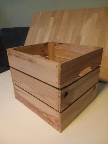 Houten Kist / Opbergkist - 30x36x33 cm beschikbaar voor biedingen