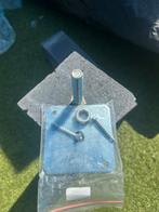Betonpoer 15 x 15 cm met stelplaat, Ophalen, Nieuw