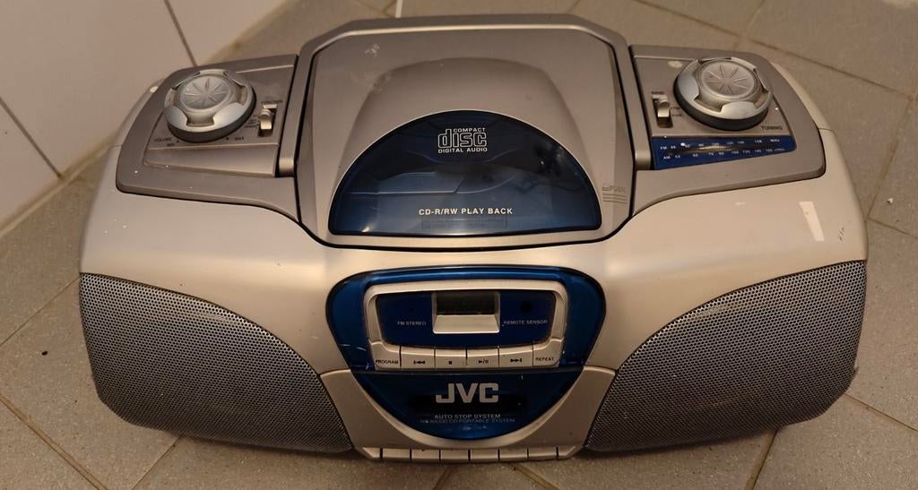 JVC RC-BX330 Radio/CD/Cassettespeler - Draagbaar, Audio, Tv en Foto, Radio's, Gebruikt, Radio, Met cd-speler, Ophalen of Verzenden
