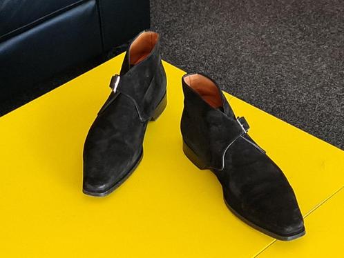 Santoni  Suede half hoog met gesp en Zwarte kleur maat 8, Kleding | Heren, Schoenen, Zo goed als nieuw, Gespschoenen, Zwart, Verzenden