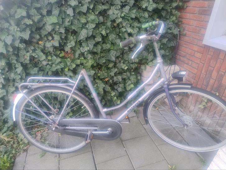 Batavus Barcelona Damesfiets, Fietsen en Brommers, Fietsen | Dames | Damesfietsen, Gebruikt, Batavus, (Extra) lage instap, Versnellingen