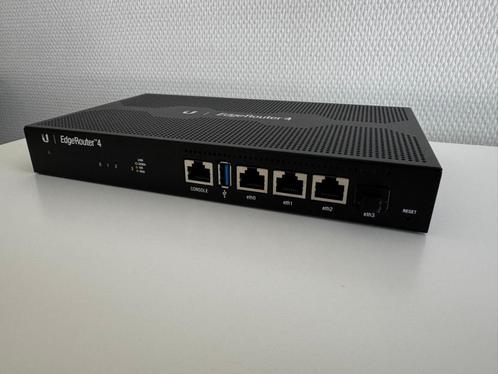 Ubiquiti EdgeRouter 4, Computers en Software, Routers en Modems, Zo goed als nieuw, Router, Ophalen of Verzenden