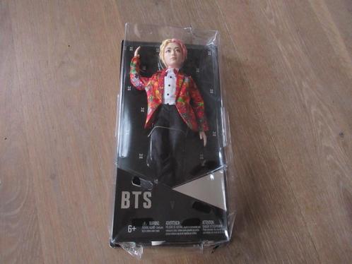 Bts pop nieuw in doos V van Mattel, Verzamelen, Poppen, Nieuw, Pop, Ophalen of Verzenden