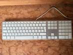 Apple Wired Keyboard NL-QWERTY, Computers en Software, Ophalen, Multimediatoetsen, Zo goed als nieuw, Qwerty