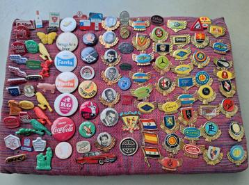 lot 110st pins speldjes buttons oa. automerken landen merken beschikbaar voor biedingen