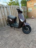 Te koop hele mooie btc riva snorscooter 2018 too staat, Fietsen en Brommers, Ophalen, Zo goed als nieuw, Overige merken