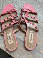 Valentino Sandalen - Roze met studs - Maat 38, Slippers, Ophalen of Verzenden, Zo goed als nieuw, Roze