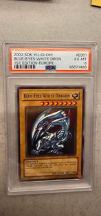 Yu-Gi-Oh! Blue-Eyes White Dragon SDK-001 1st Ed. PSA 6, Hobby en Vrije tijd, Verzamelkaartspellen | Yu-gi-Oh!, Ophalen of Verzenden