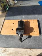 Mini bankschroef, Doe-het-zelf en Verbouw, Werkbanken, Ophalen, Zo goed als nieuw, Minder dan 70 cm, Bankschroef