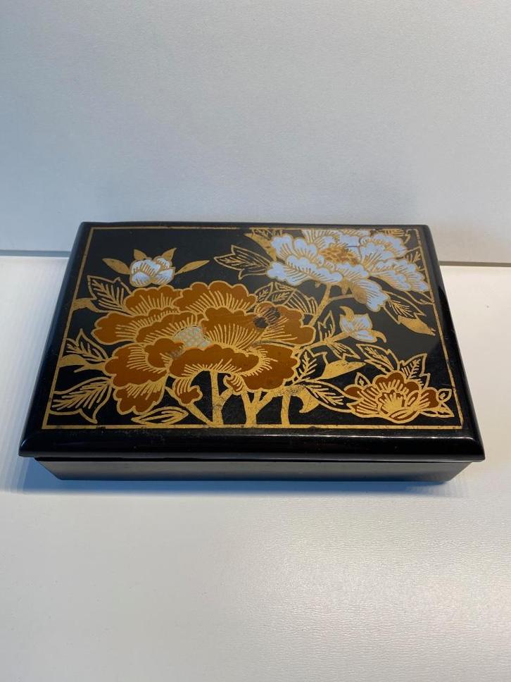 Lakdoosje met een spiegel in het deksel, Antiek en Kunst, Curiosa en Brocante, Ophalen of Verzenden