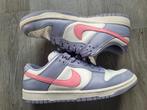 Nike Dunk Low paars met rose maat 42,5., Nike, Ophalen of Verzenden, Zo goed als nieuw, Sneakers of Gympen