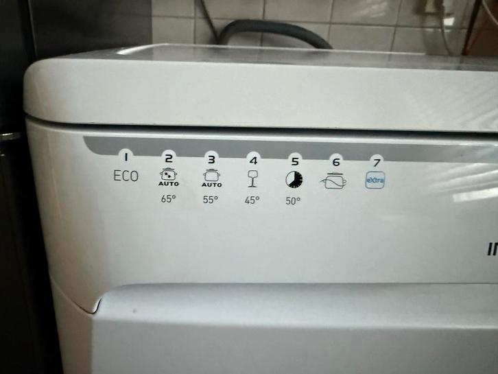 Defecte Indesit Vaatwasser, Witgoed en Apparatuur, Vaatwasmachines, Niet werkend, Inbouw, 85 tot 90 cm, Ophalen of Verzenden
