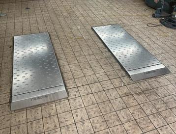 Newcom 1200 Remmentestbank Platenbank met keuring. beschikbaar voor biedingen