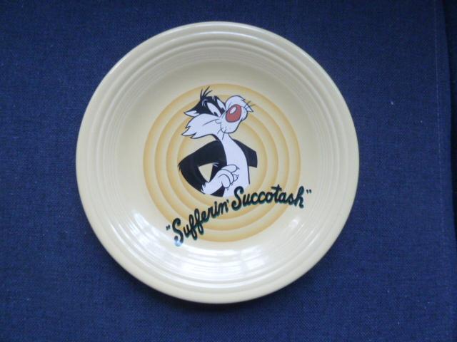 Bord Looney Tunes Sylverter - Doorsnede 26,5 cm., Huis en Inrichting, Keuken | Servies, Ophalen of Verzenden, Zo goed als nieuw