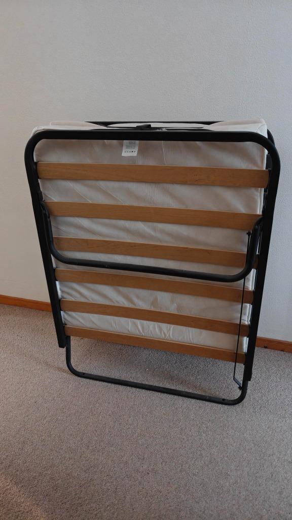 Comfortabel 1-persoons opklapbed incl. matras﻿, Huis en Inrichting, Slaapkamer | Bedden, Zo goed als nieuw, Eenpersoons, 80 cm