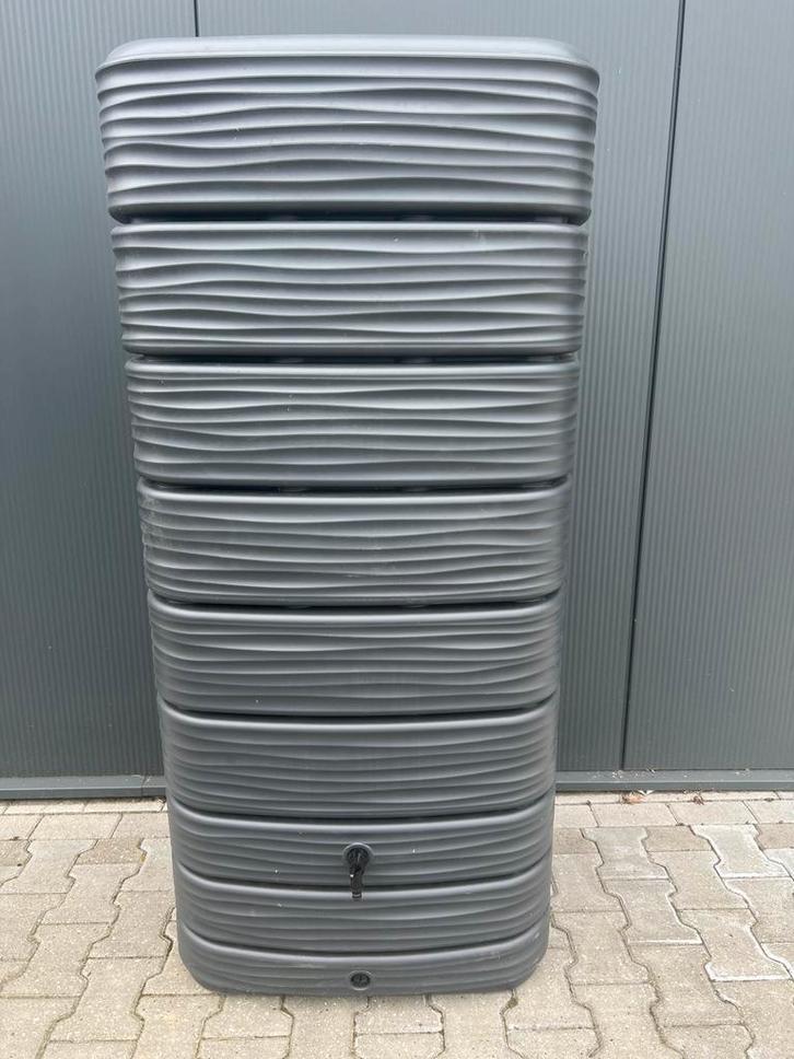Grote Regenton 650L - Zwart/Antraciet - Demo!, Tuin en Terras, Regentonnen, Zo goed als nieuw, Kunststof, 150 liter of meer, Met kraantje