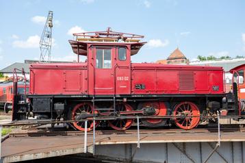 MARKLIN 3001 DB oldtimer elocje serie E 63 wijnrode + bruine beschikbaar voor biedingen