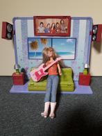 barbie pop zangeres / rockster / popster met gitaar en zitho, Ophalen of Verzenden, Zo goed als nieuw, Barbie