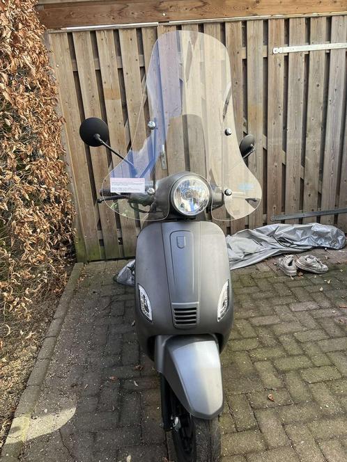 riva grijs, Fietsen en Brommers, Snorfietsen en Snorscooters, Gebruikt, Overige merken, Benzine, Ophalen