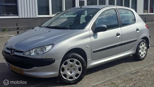 Peugeot 206 1.1 Pop' Art/Trekhaak/APK/, Auto's, Peugeot, Bedrijf, Te koop, ABS, Airbags, Alarm, Centrale vergrendeling, Radio