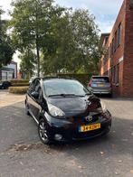Toyota Aygo 1.0 12V Vvt-i 5DRS 2011 Zwart, Voorwielaandrijving, 4 stoelen, Origineel Nederlands, Handgeschakeld
