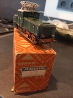 Marklin 2 x CE 800 groen en rood ovp, Hobby en Vrije tijd, Modeltreinen | H0, Wisselstroom, Gebruikt, Locomotief, Ophalen of Verzenden