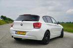 BMW 1-Serie 116I 100KW 5DR 2012 Wit, Auto's, 1-Serie, 65 €/maand, 4 cilinders, Wit