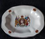Schaaltje 1977 koningin Elizabeth, Gebruikt, Ophalen of Verzenden, Schaal of Schalen, Overige stijlen