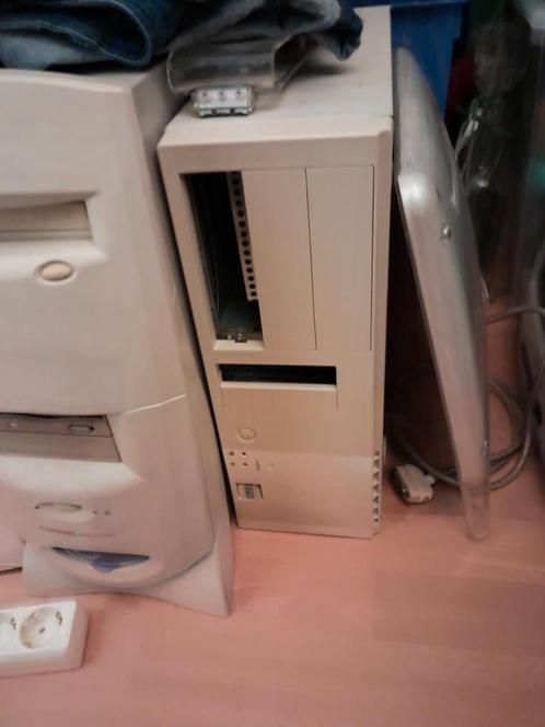 Beige Vintage Retro ATX Kast zonder voeding, Computers en Software, Computerbehuizingen, Ophalen of Verzenden