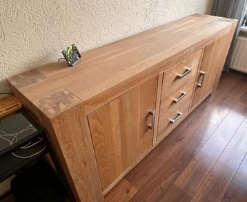 Complete woonkamer inboedel beschikbaar voor biedingen