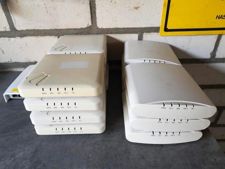 Ruckus Access Points - 8x R300, 6x R310, 1x H510, Computers en Software, Accesspoints, Gebruikt, Ophalen of Verzenden
