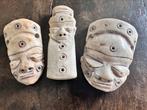 3 Pende Ikhoko amulet in been Afrikaanse kunst Congo 1910, Ophalen of Verzenden