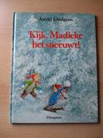 Astrid Lindgren boek  Kijk, Madieke het sneeuwt!  Ploegsma, Ophalen of Verzenden, Gelezen, Fictie algemeen