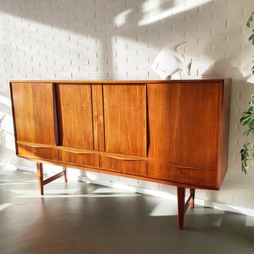 Deens vintage Dressoir Sideboard E.W Bach Sejling Skabe  beschikbaar voor biedingen