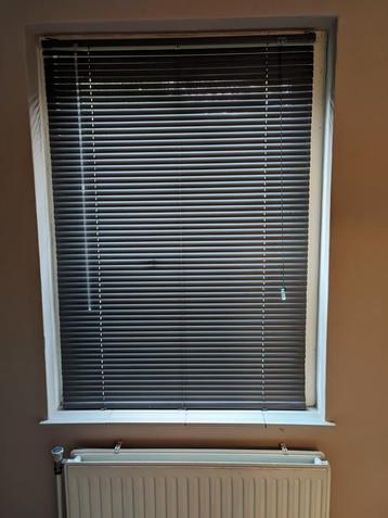 Luxaflex 1.6m x 1.0m (LxB) beschikbaar voor biedingen