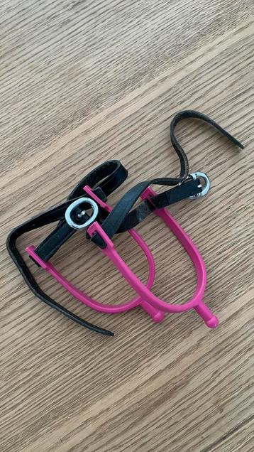 Roze knop sporen met leren sporenriempjes beschikbaar voor biedingen