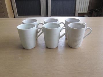 Thun for Plilips 6 porselein mokken met ribbelsD6,5cm H8,5cm beschikbaar voor biedingen