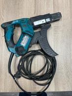 Makita Schroefautomaat, Ophalen, Gebruikt