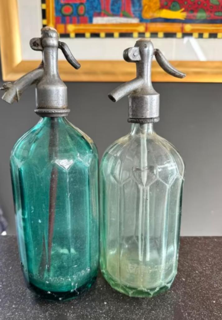 Antieke spuitwater flessen 2 stuks CHCS sifonflessen, Antiek en Kunst, Antiek | Glas en Kristal, Ophalen of Verzenden