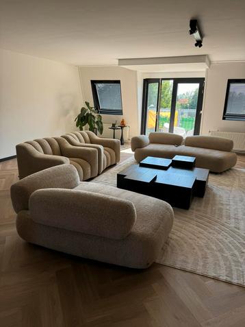 Eichholtz Cabrera Sofa & 2x Kelly Chair Cascade Sand beschikbaar voor biedingen