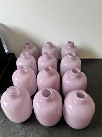 Vaasjes roze / lila | 3 euro per stuk beschikbaar voor biedingen