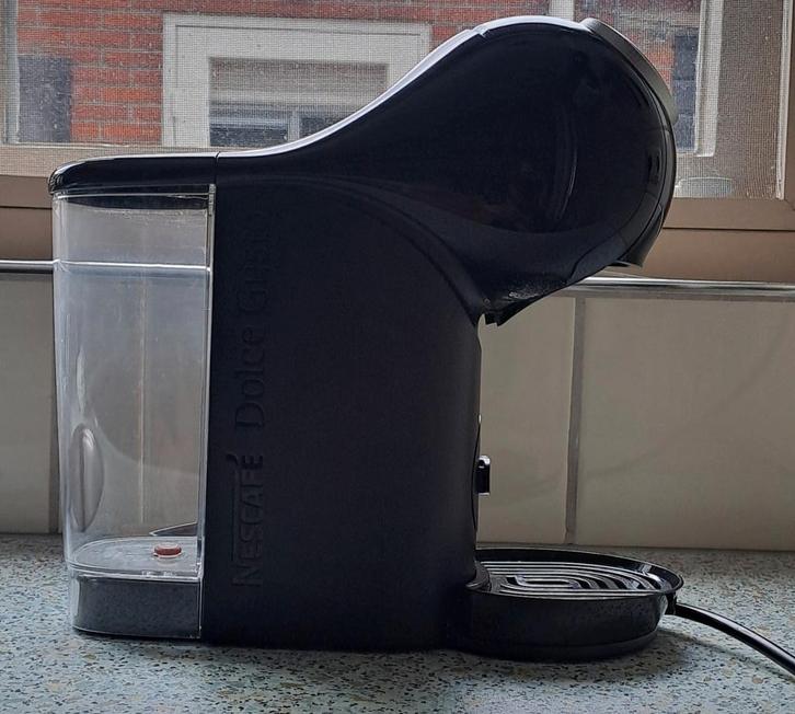 Dolce Gusto Genio S Plus
Met afvalbakje, Witgoed en Apparatuur, Koffiezetapparaten, Zo goed als nieuw, Koffiemachine, Ophalen