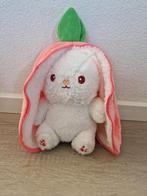 Kawaii knuffel fruit konijn verstoppen aardbei omkeerbaar, Ophalen of Verzenden, Zo goed als nieuw, Konijn
