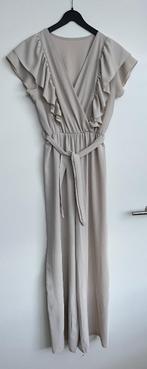 Jumpsuit met ruffle mouw maat S/M, Ophalen of Verzenden, Gedragen, Maat 36 (S), Beige