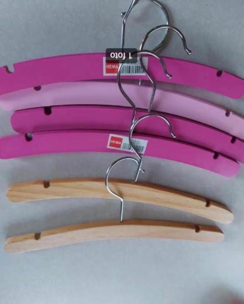 Hema Baby Kledinghangertjes Kleding Hangers Hangertjes 6x, Kinderen en Baby's, Kinderkamer | Inrichting en Decoratie, Zo goed als nieuw