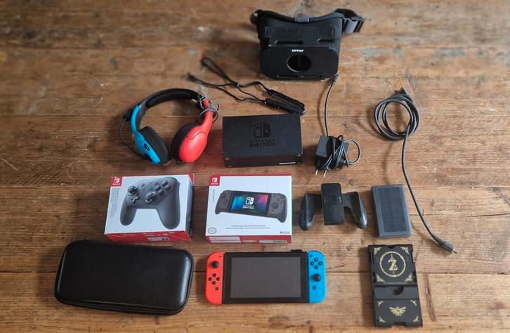 NINTENDO SWITCH ( eerste generatie), Auto diversen, Autonavigatie, Ophalen of Verzenden